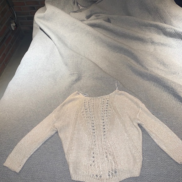 Solid Drop Shoulder Crop Sweater - Picture 2 of 5